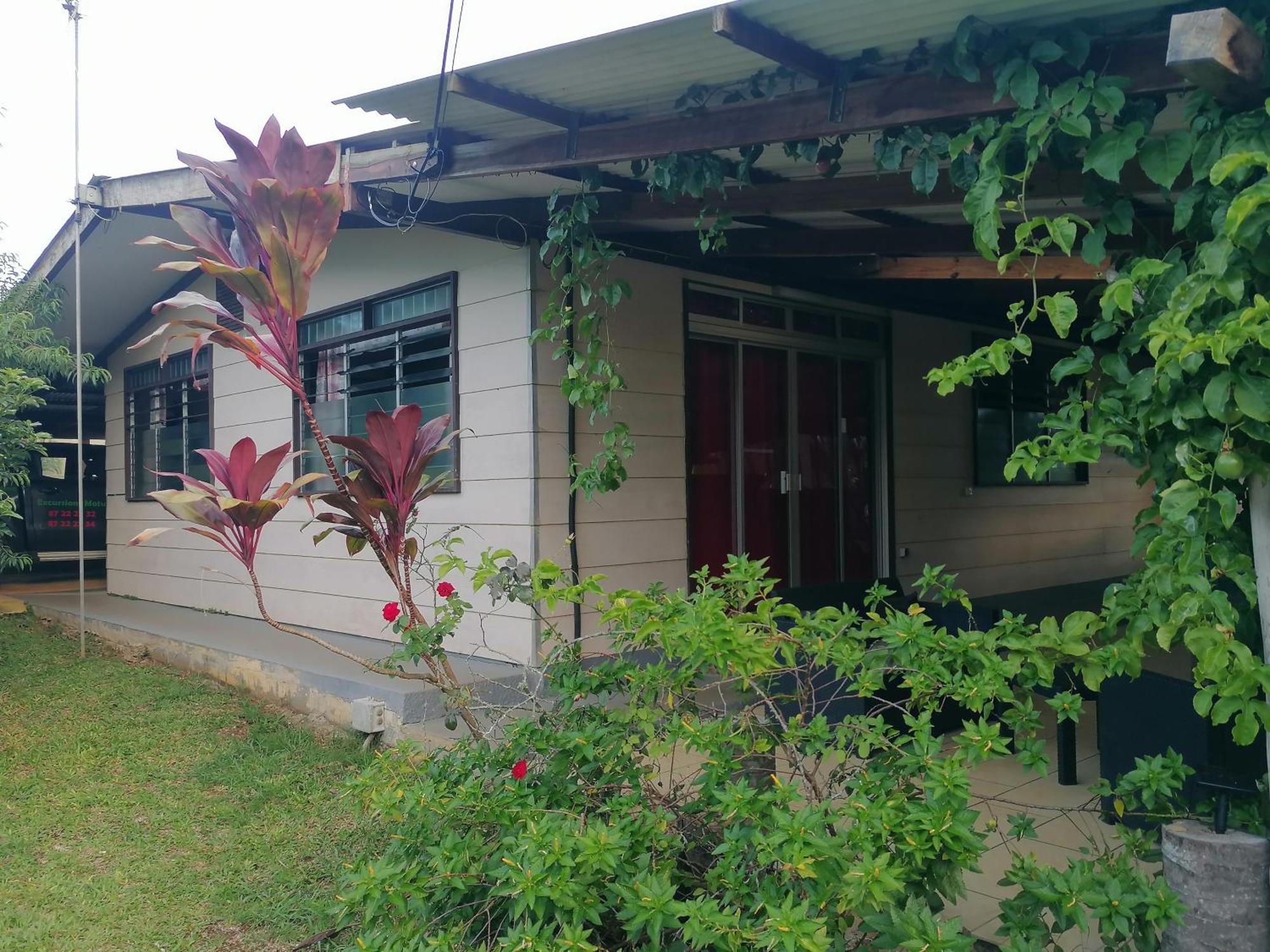 Pension Taitaa Tubuai Mataura Esterno foto
